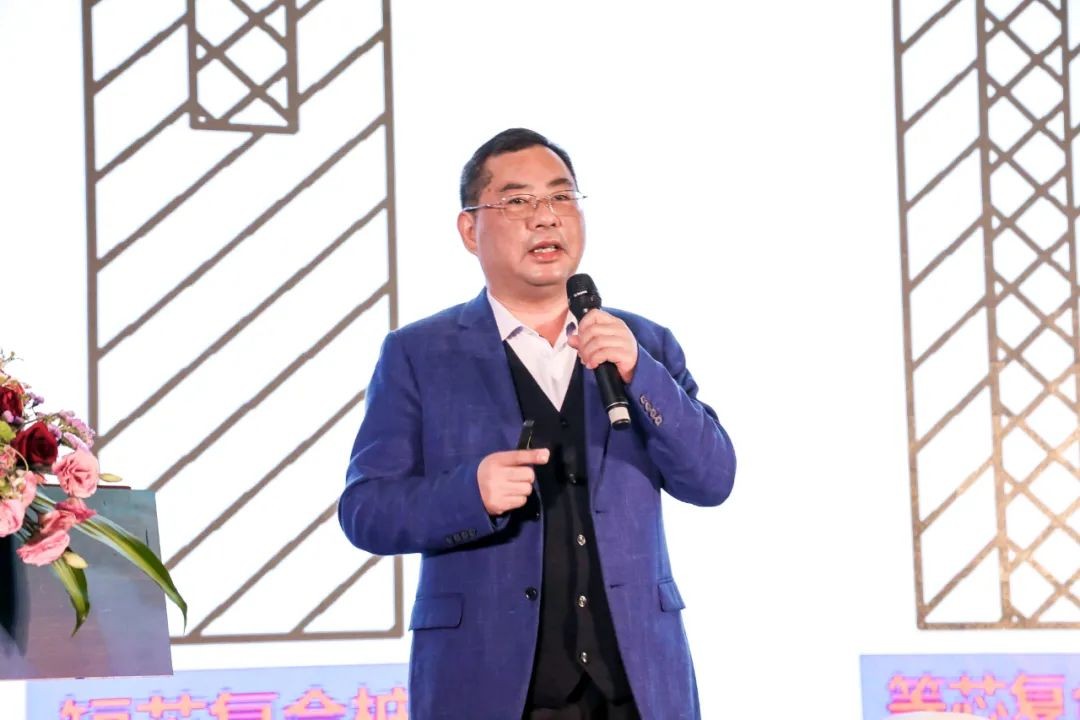 饕餮盛宴！3499拉斯维加斯线路智能?建华建材预造桩施工设备与技术互换会隆沉召开