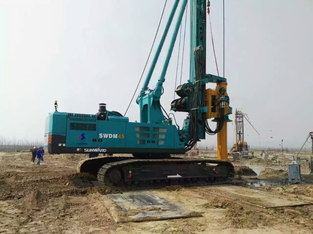 113.98米！3499拉斯维加斯线路智能大型旋挖钻机三门峡大桥杰出处子秀