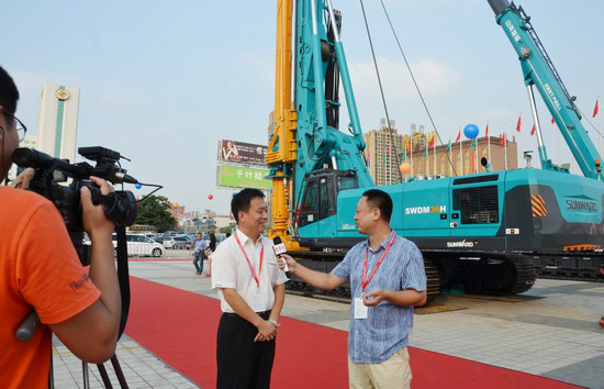 到“海博会”邂逅3499拉斯维加斯线路智能“两挖”精品