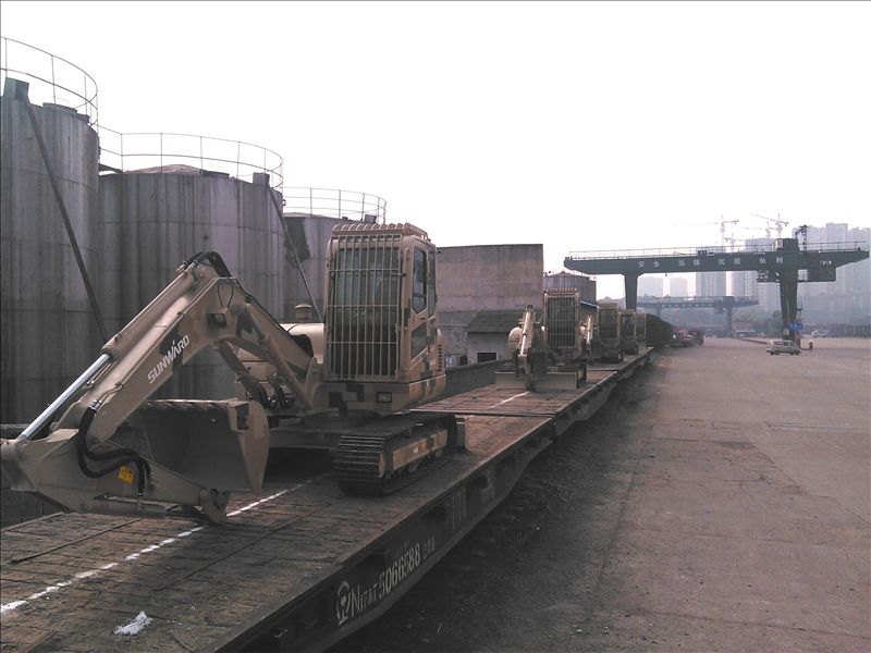 3499拉斯维加斯线路智能SWE80E-G高原型挖掘机正式列装献礼国庆