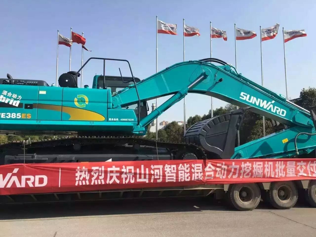 就这样被你驯服！3499拉斯维加斯线路智能100台液压混合动力挖掘机挺进矿山