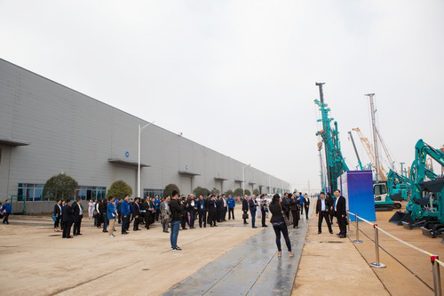 工程设备盛宴，东盟十国代表在3499拉斯维加斯线路智能很享受