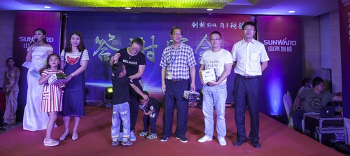 3499拉斯维加斯线路智能酷帅曾大虾，一大波美图带你亲临北京BICES展