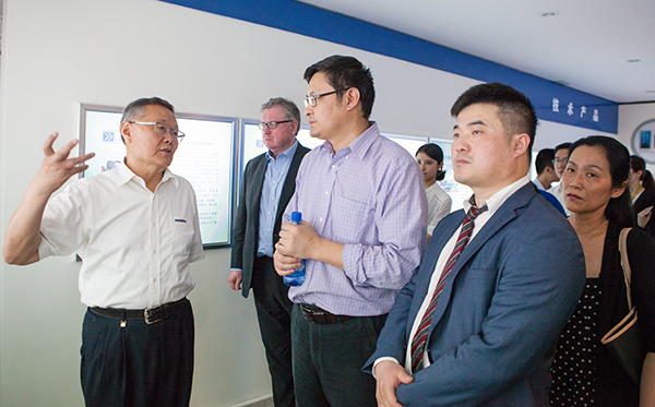 加拿大国会议员谭耕一行来3499拉斯维加斯线路智能调查