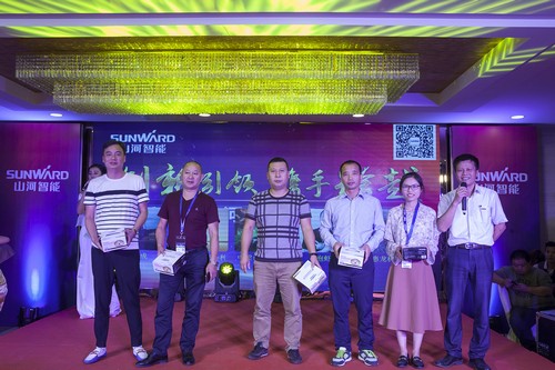 3499拉斯维加斯线路智能酷帅曾大虾，一大波美图带你亲临北京BICES展