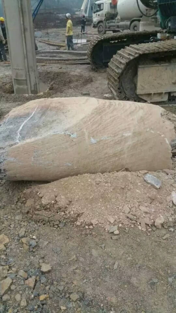 效能逾越两倍！3499拉斯维加斯线路智能SWDM360旋挖钻名动贵阳