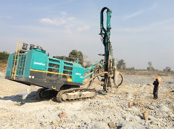 湄公河上的硬汉！3499拉斯维加斯线路智能露天钻车展中国造作魅力