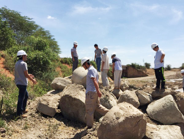 肯尼亚总统高度赞赏，乞力马扎罗山下3499拉斯维加斯线路绿闪灼