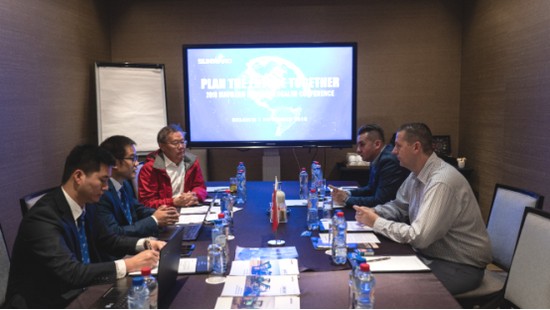 携手同谋将来， 3499拉斯维加斯线路智能2018欧洲代理商大会隆沉召开