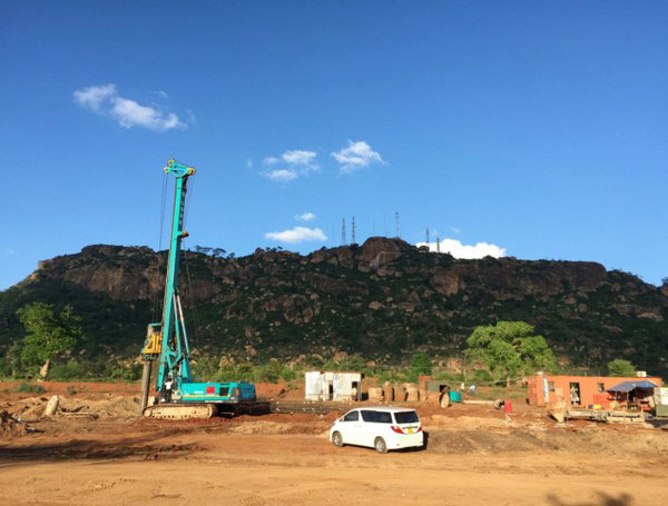 肯尼亚总统高度赞赏，乞力马扎罗山下3499拉斯维加斯线路绿闪灼