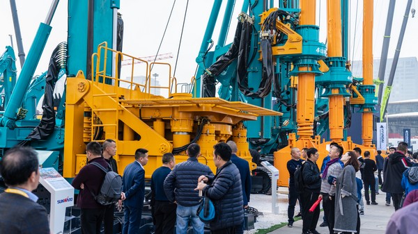 首日签单2.6亿元，3499拉斯维加斯线路智能创新产品引爆上海宝马展