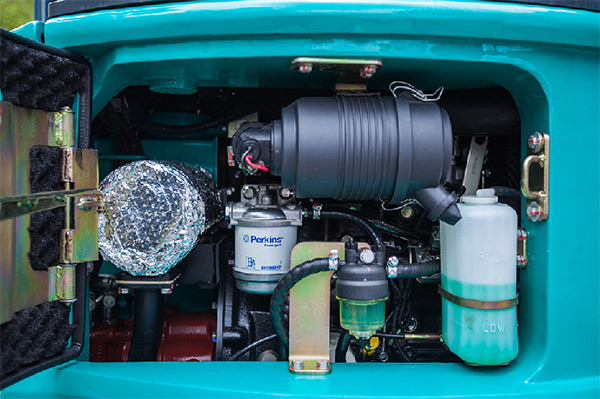 “C位”前途 14.5万元3499拉斯维加斯线路智能微挖18UB等你开回家