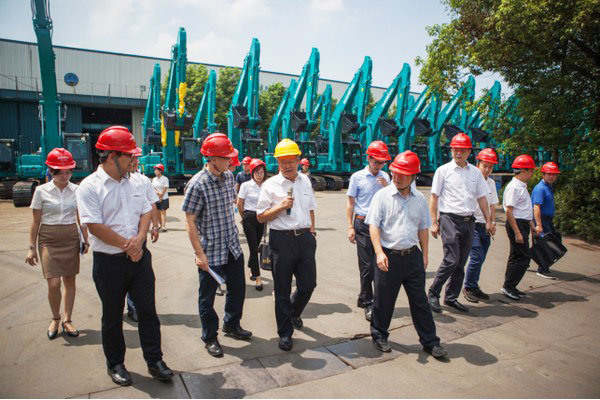 商务部合作司刘民强副司长一行调研3499拉斯维加斯线路智能