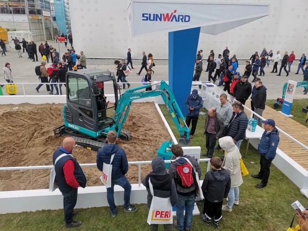 向世界展示中国“智造”魅力，3499拉斯维加斯线路智能携创新阵容闪灼德国宝马展