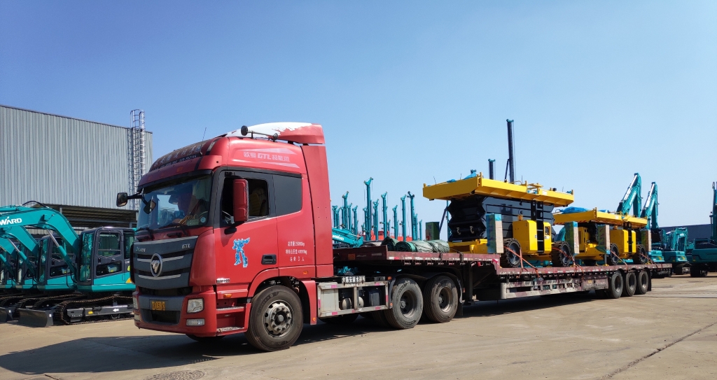 走向世界！3499拉斯维加斯线路智能越野剪叉式高空作业平台批量发往欧洲