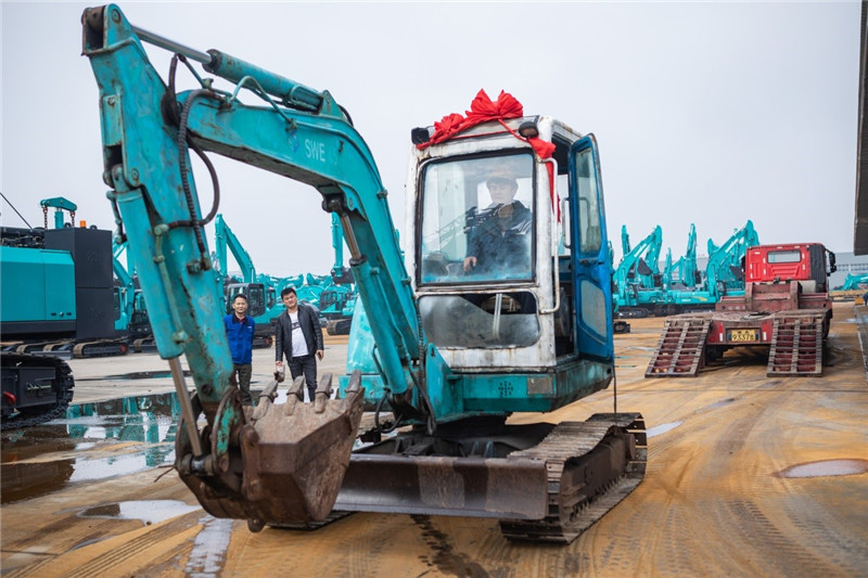 庆幸归来！3499拉斯维加斯线路智能第一代挖机顺利“回家”啦