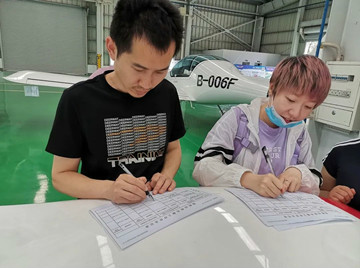 3499拉斯维加斯线路航空第十三期147部SA60L机型培训班圆满毕业