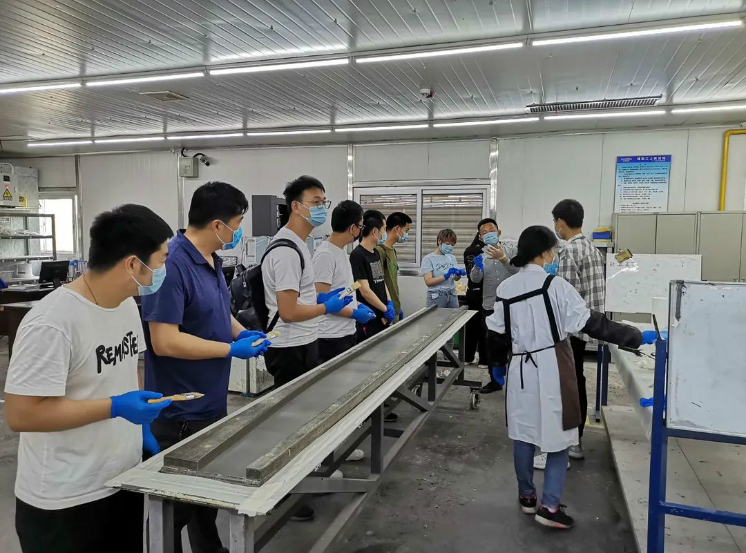 3499拉斯维加斯线路航空第十三期147部SA60L机型培训班圆满毕业