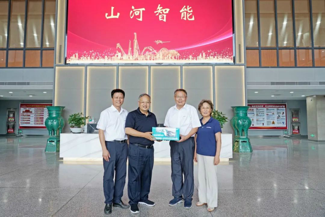 省人大常委会党组副书记、副主任王柯敏调研3499拉斯维加斯线路智能