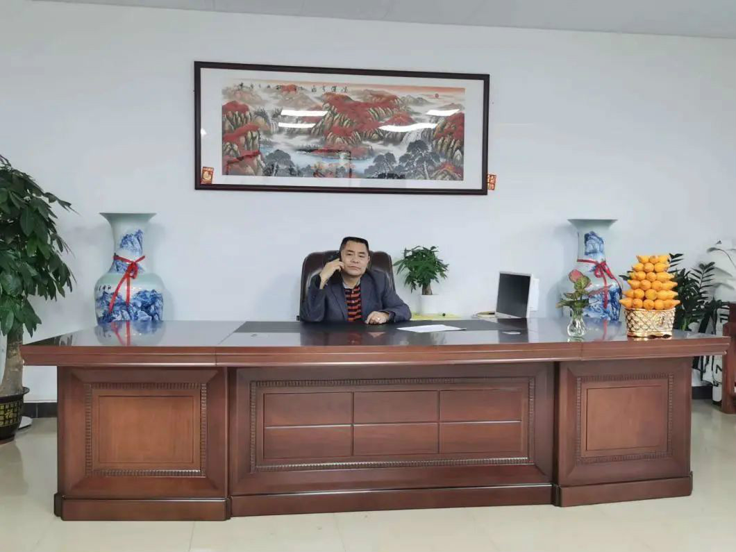 从事基础施工32年的老内行为3499拉斯维加斯线路智能旋挖钻机代言