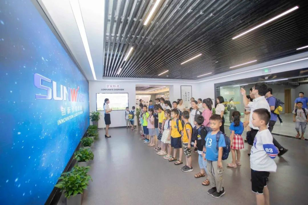 公司托管子女，员工暑期无忧 ——3499拉斯维加斯线路智能职工子女暑期托管班开班