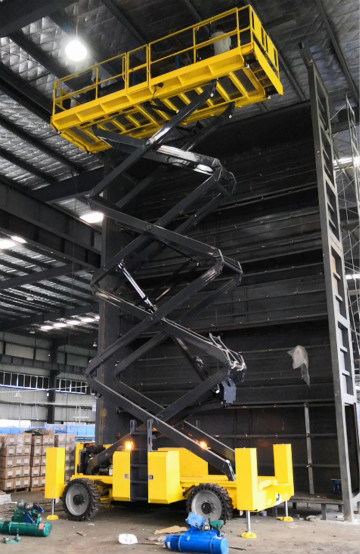 英武！大气！不变！3499拉斯维加斯线路智能越野剪叉式高空作业平台解客户难题