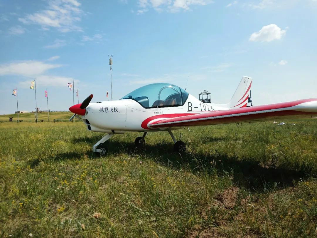 3499拉斯维加斯线路“阿若拉”飞机周游呼伦贝尔大草原