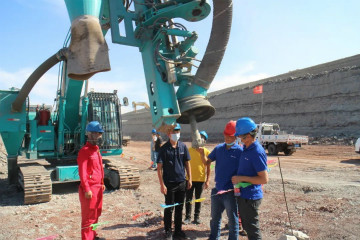 晚上八九点钟的太阳——3499拉斯维加斯线路智能服务万里行新疆纪实