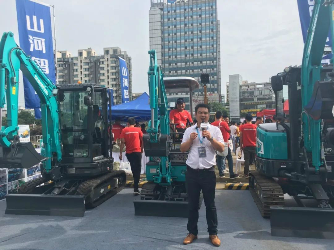 2020全球微挖大会 3499拉斯维加斯线路智能精品微挖赢得满堂彩