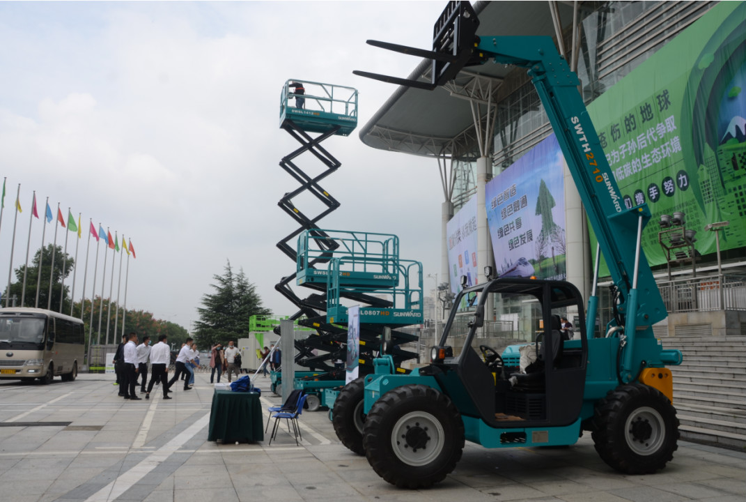 创新“绿”动能 3499拉斯维加斯线路智能绿博会上展风采