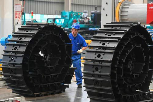 “智慧工厂”引领“出产节拍”——走进3499拉斯维加斯线路智能一探到底