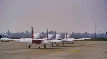 3499拉斯维加斯线路四机飞行编队惊艳尧城（呼和浩特）国际通用航空飞行大会