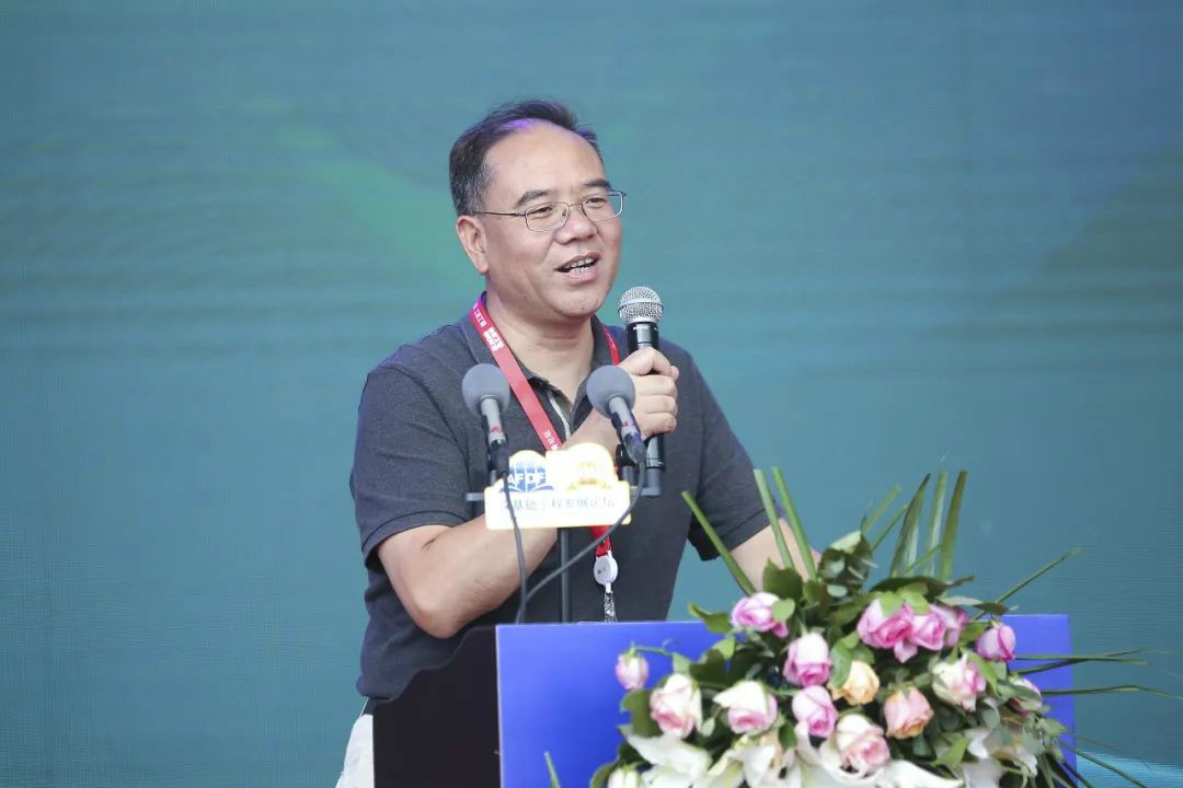 3499拉斯维加斯线路智能全国客户互换会在深基础工程发展论坛会场进行