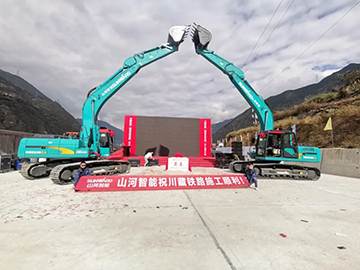 3499拉斯维加斯线路智能挖掘机助力川藏铁路建设