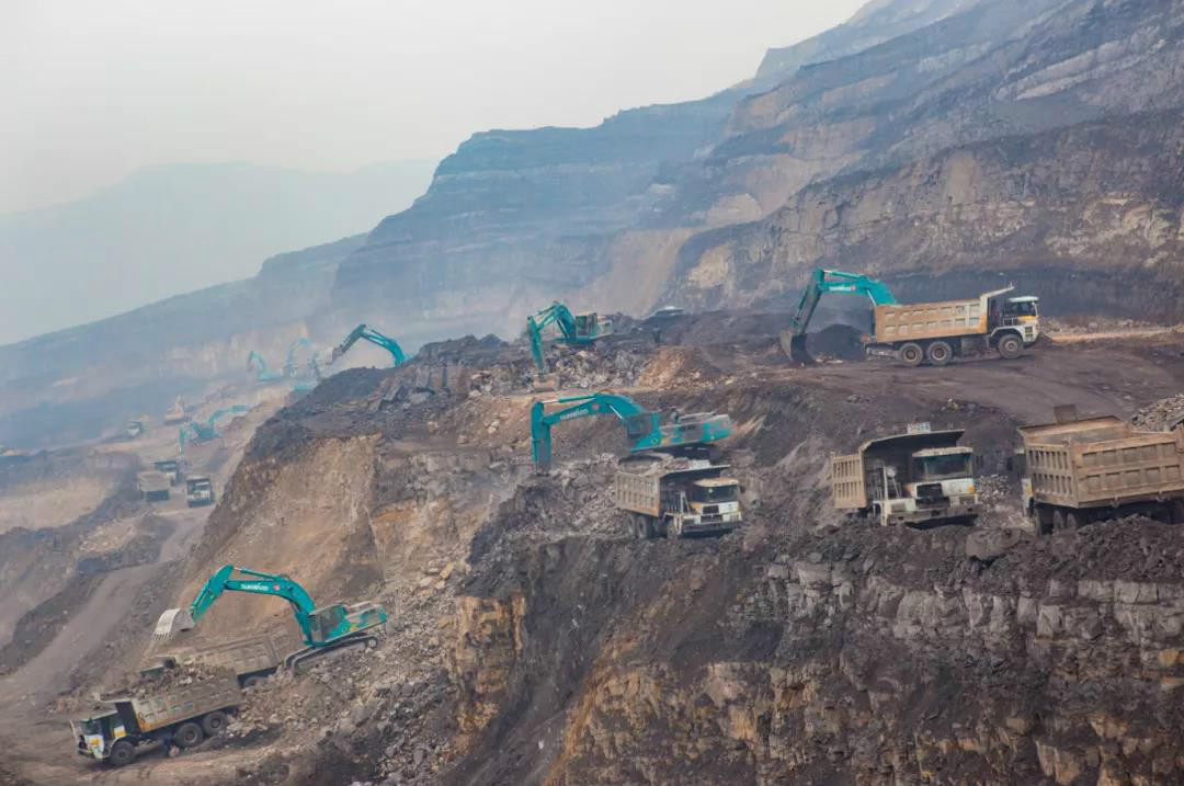 以先导式创新实现挖掘机从无到有，从幼到大，从大到强！