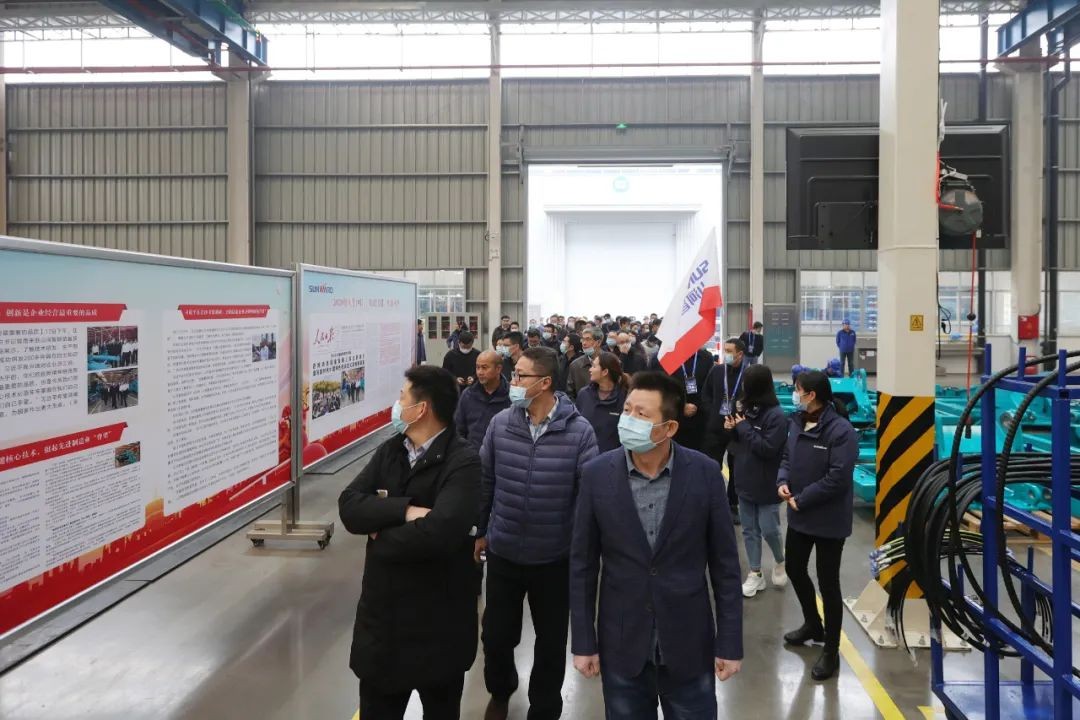 3499拉斯维加斯线路工业城来了500人的参观团