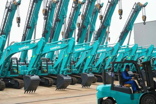 “智慧工厂”引领“出产节拍”——走进3499拉斯维加斯线路智能一探到底