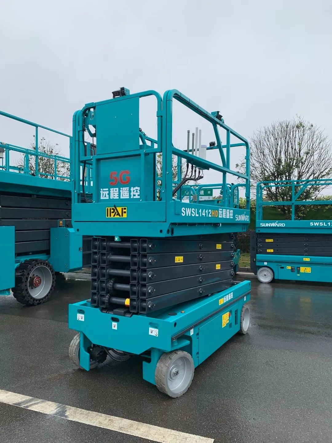 国内首台5G节造高空作业平台车惊艳上海宝马展