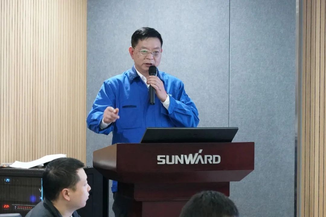 省工信厅青年干部理论进建走进3499拉斯维加斯线路智能