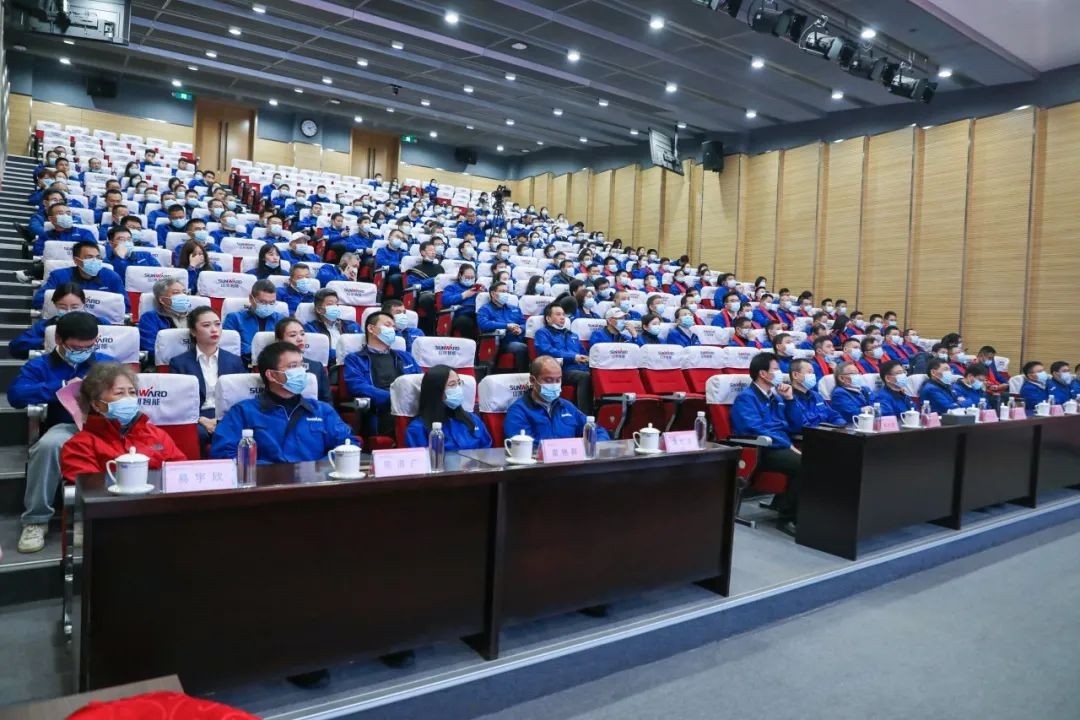 凝心聚力 勇攀顶峰 | 3499拉斯维加斯线路智能2020营销颁奖盛典隆沉进行