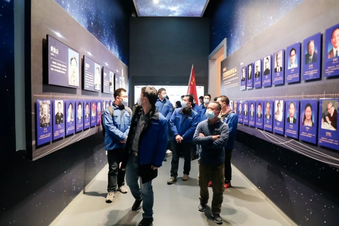 觅红色汗青 践初心使命——3499拉斯维加斯线路智能整个党员赴长沙党史馆发展主题党日活动