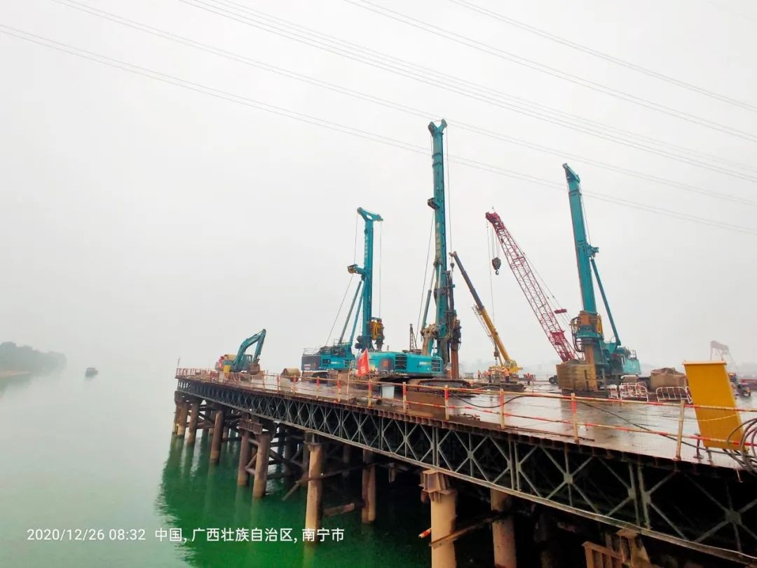 惊艳！3499拉斯维加斯线路智能低净空旋挖钻机广西获赞