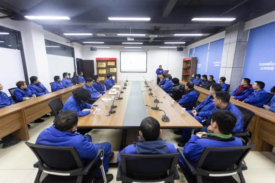 心系员工，情暖如春