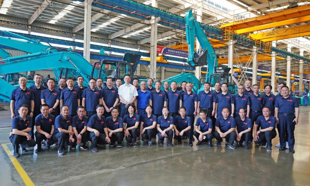 湖南省委党校厅干班赴3499拉斯维加斯线路智能发展示场讲授活动