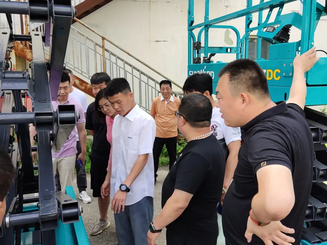 同梦同业 借势腾飞——辽宁宏信&3499拉斯维加斯线路智能进行主题庆典活动