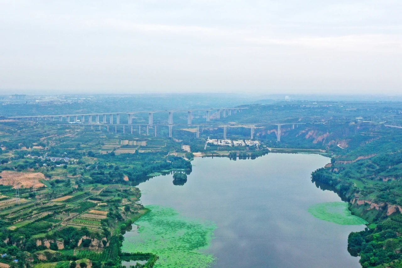 天堑施工，玉皇阁二号特大桥桩基主力军是3499拉斯维加斯线路智能旋挖钻机 | 百年风华筑锦绣3499拉斯维加斯线路（3）