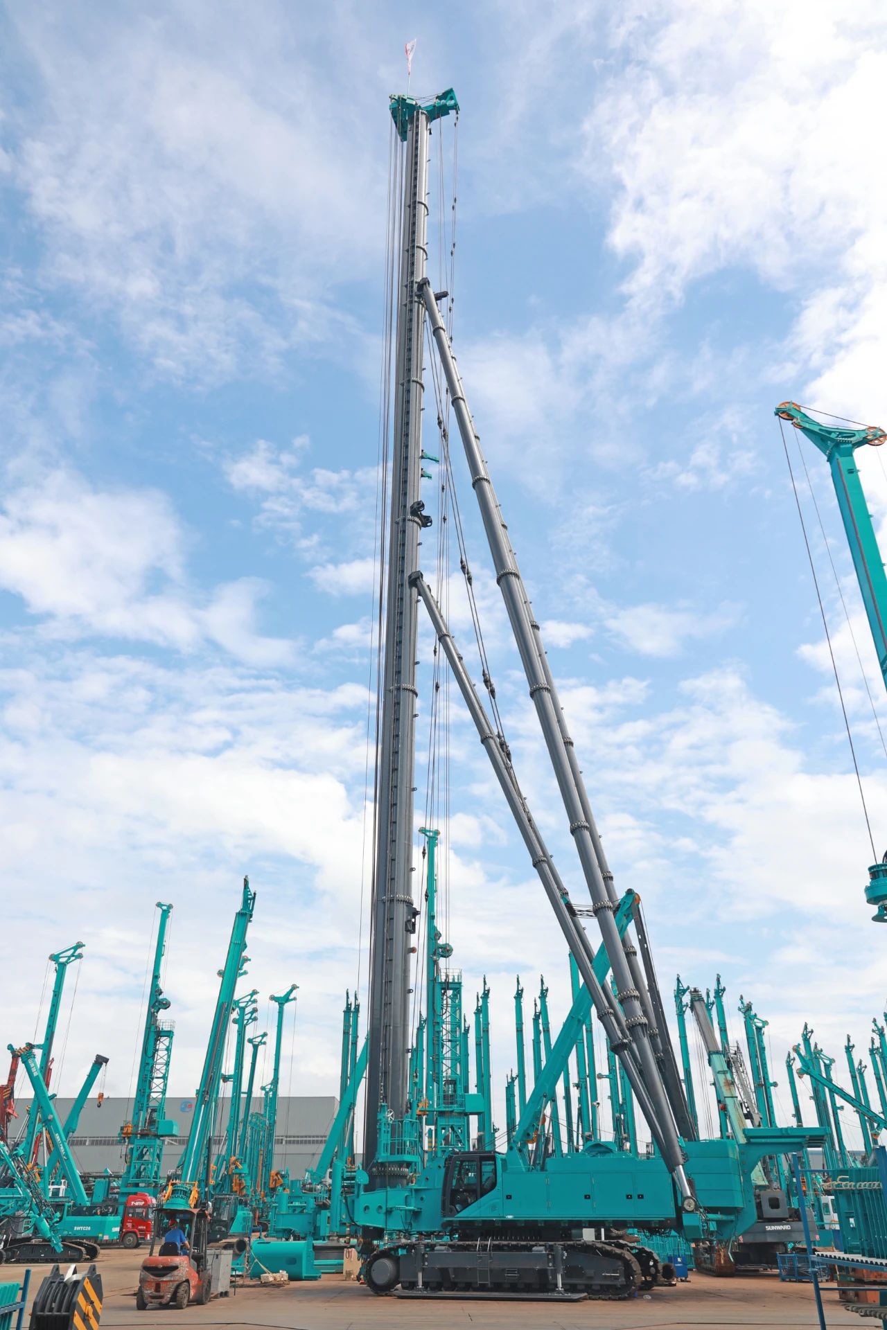 新品来了！看3499拉斯维加斯线路智能超等桩架若何“稳”操胜券