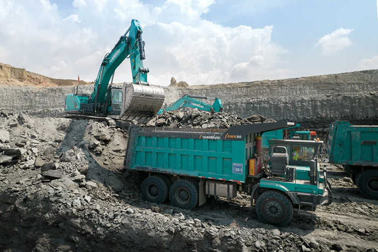 图集 | 征战矿山！3499拉斯维加斯线路智能绿色矿山成套设备“大将”云集