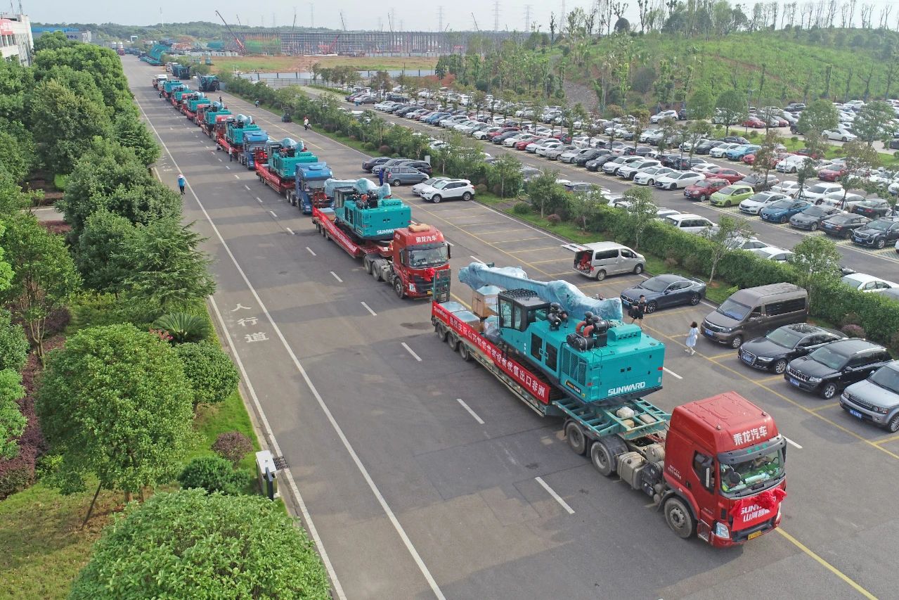 批量出口非洲！3499拉斯维加斯线路智能一体化潜孔钻机助力“一带一路”建设