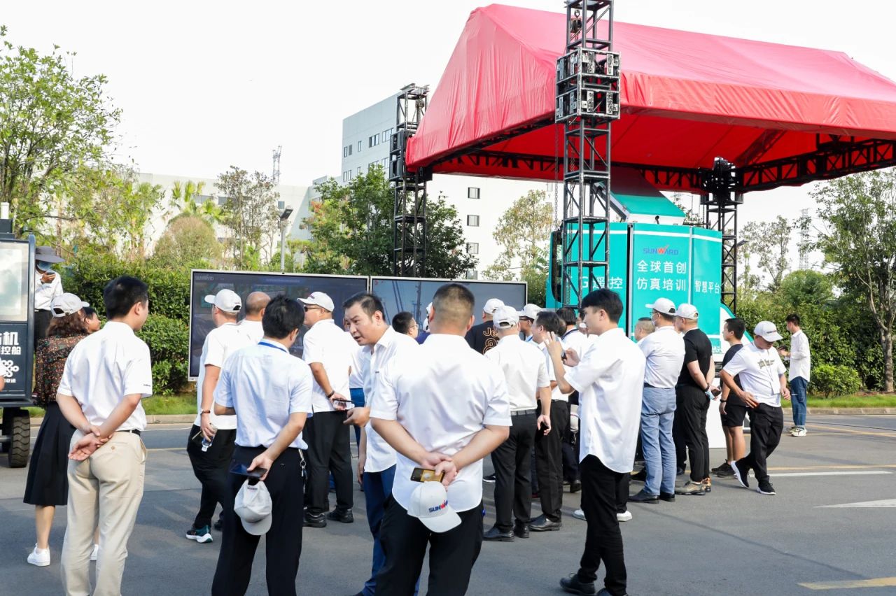 游展超热烈！3499拉斯维加斯线路智能成就展示会高能名排场来袭